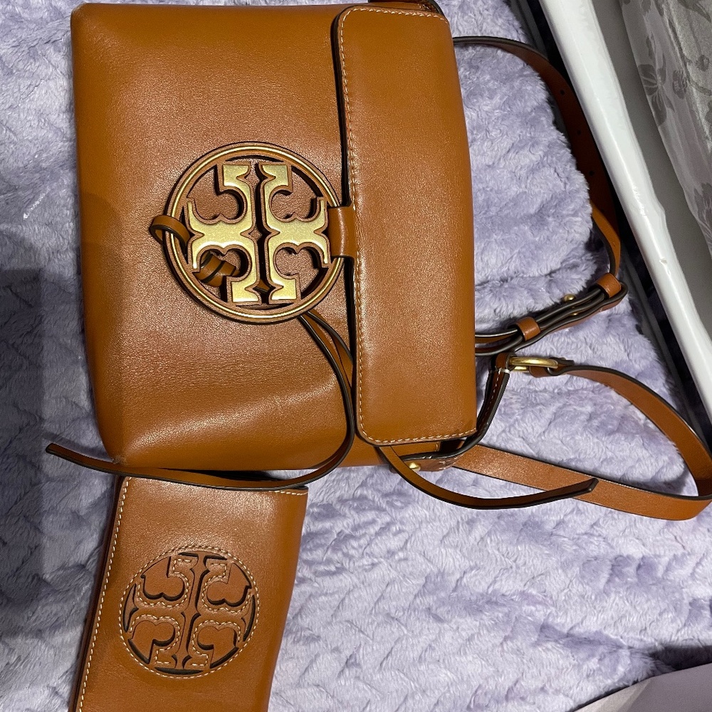 Tory Burch Crossbody and wallet
